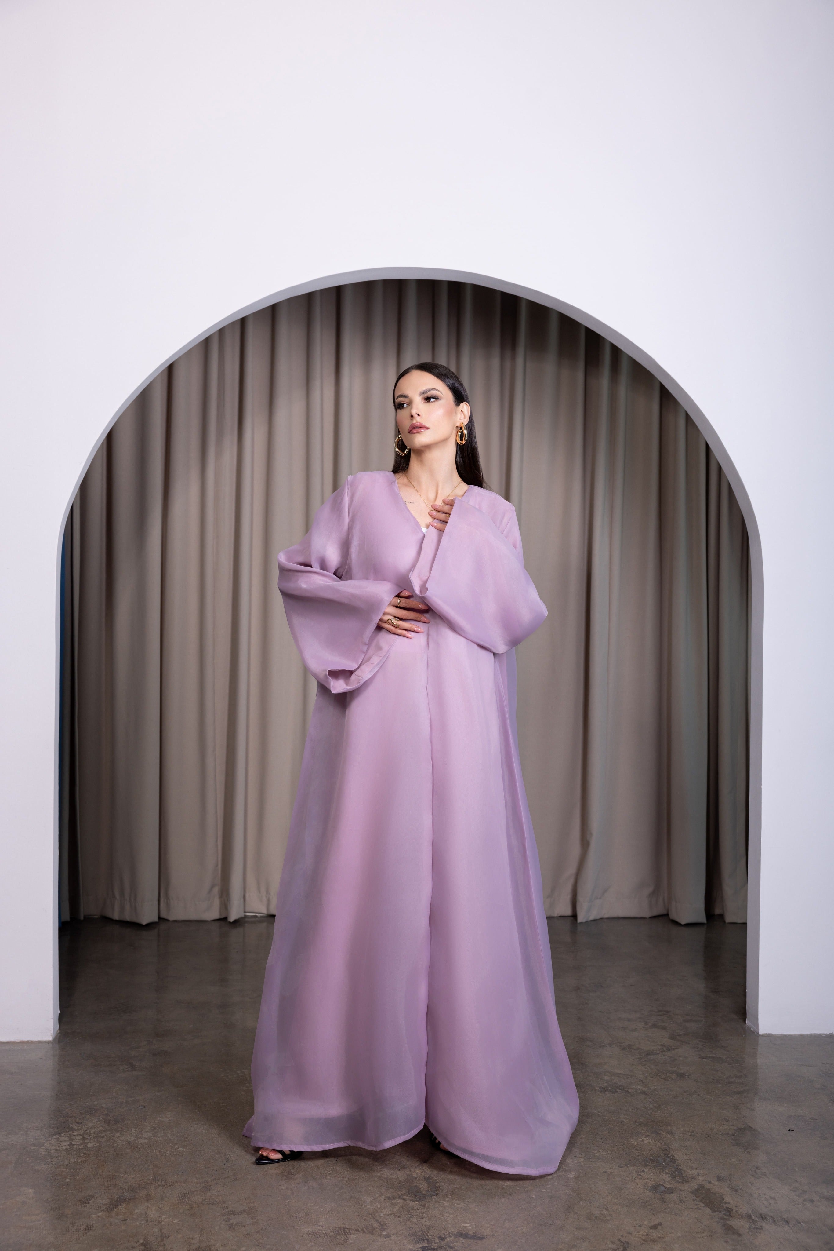 Abaya Amira